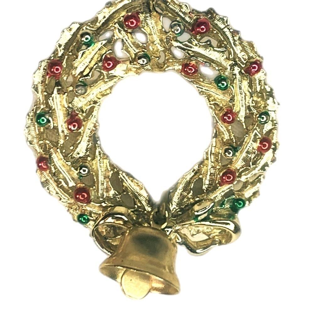 Vtg Gold Tone Christmas Wreath Brooch Moving Bell Red and Green Enamel